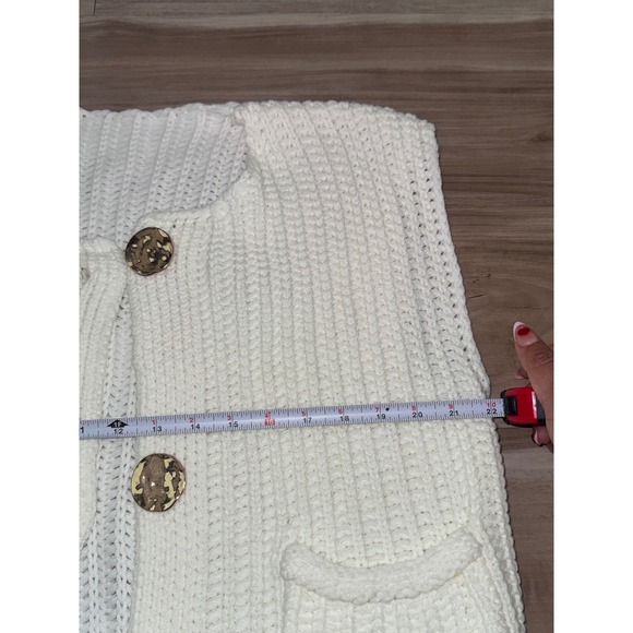 White Chunky Knit Sweater Vest Gold Hammered Buttons XL Sleeveless Cardigan a3 - Picture 3 of 5